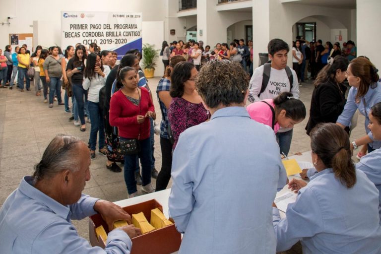 AYUNTAMIENTO DE CÓRDOBA EFECTUARÁ TERCER PAGO DE BECAS «CÓRDOBA BRILLA CONTIGO»