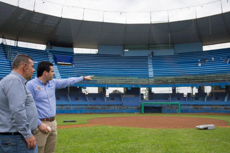 AYUNTAMIENTO DE CÓRDOBA AVANZA EN TRABAJOS DE MANTENIMIENTO A ESTADIO BEISBORAMA