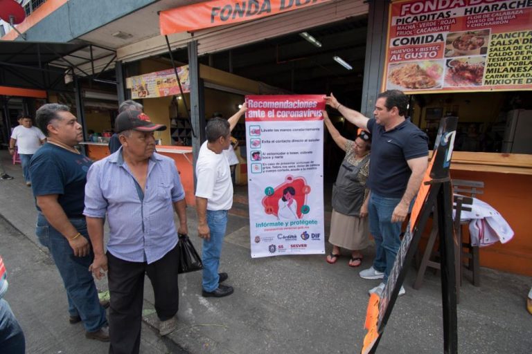 EN CÓRDOBA REPLICAN INFORMACIÓN SOBRE COVID-19 EN LOS MERCADOS