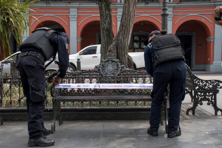 INMOVILIZAN MOBILIARIO URBANO DEL PARQUE 21 DE MAYO POR COVID-19