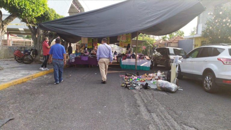 DIRECCIÓN DE COMERCIO MUNICIPAL MANTIENE OPERATIVOS PARA EVITAR INSTALACIÓN DE TIANGUIS EN CÓRDOBA