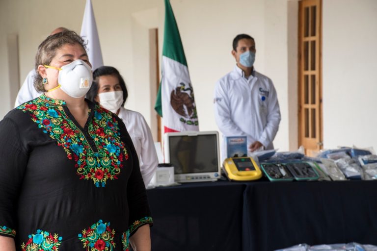 AYUNTAMIENTO DE CÓRDOBA ENTREGA EQUIPO Y MATERIAL MÉDICO AL HOSPITAL GENERAL