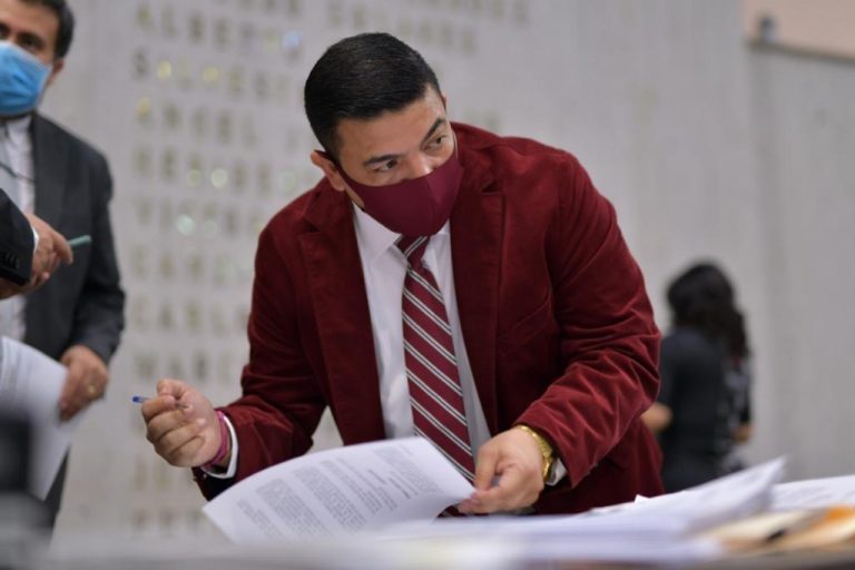 ENTREGA DIPUTADO JUAN JAVIER GÓMEZ SU PRIMER INFORME DE ACTIVIDADES LEGISLATIVAS