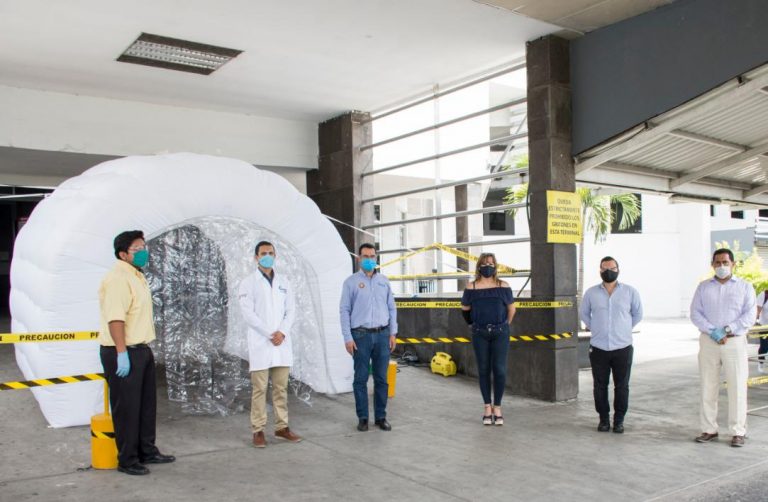 AYUNTAMIENTO DE CÓRDOBA INSTALA TÚNEL SANITIZANTE EN TERMINAL DE AUTOBUSES CÓRDOBA