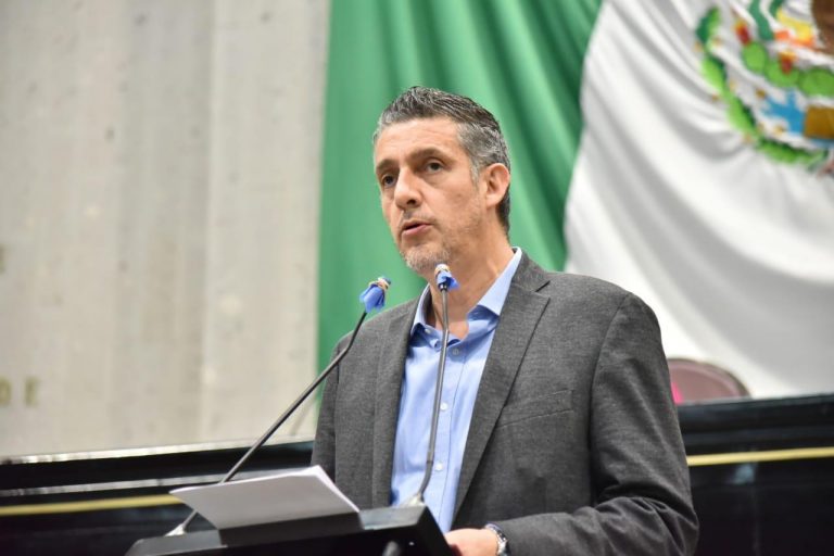 PIDE VÍCTOR VARGAS A AYUNTAMIENTOS, SANCIONAR AGRESIONES Y DISCRIMINACIONES CONTRA PERSONAL MÉDICO