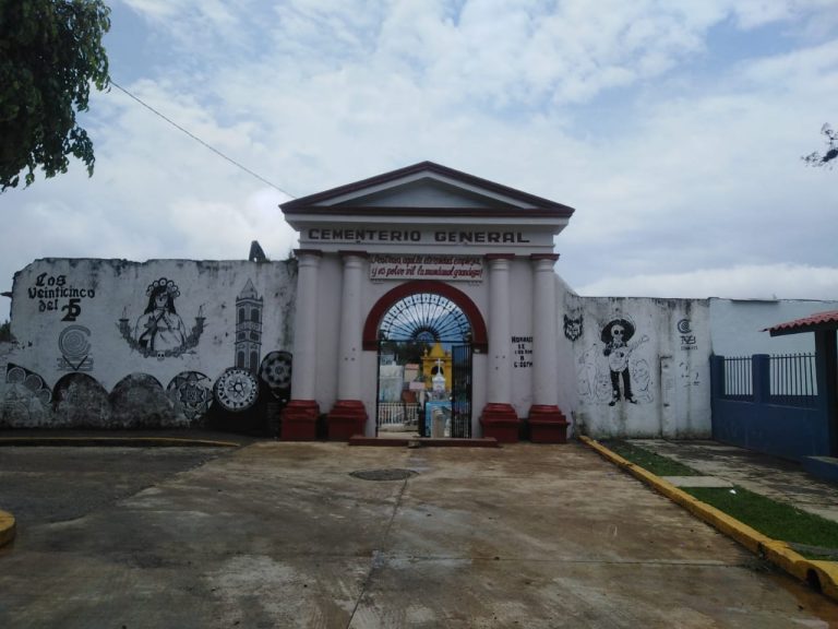 CON MEDIDAS DE PREVENCIÓN, LA CIUDADANÍA PODRÁ ACUDIR AL PANTEÓN MUNICIPAL ESTE 10 DE MAYO