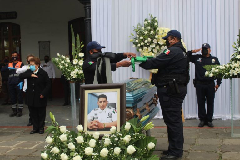 DESPIDEN CON HOMENAJE A MANUEL CHACÓN LÓPEZ, DIRECTOR DE SEGURIDAD PÚBLICA MUNICIPAL DE HUATUSCO