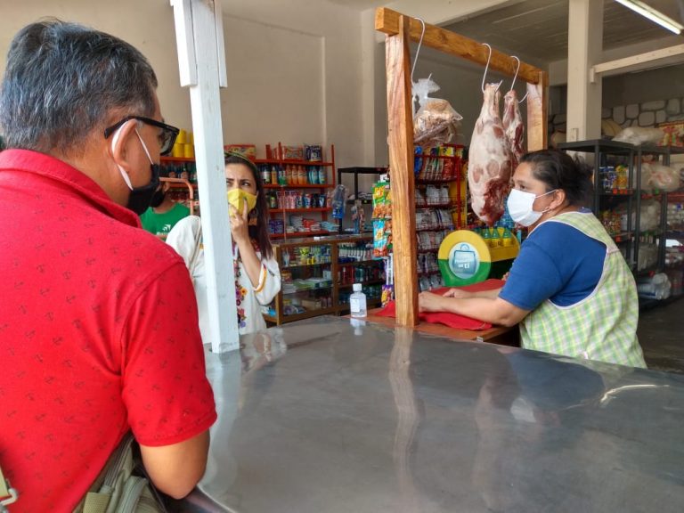 CONTINÚA EL CIERRE DE PLAZAS Y MERCADOS EN IXHUATLÁN DEL CAFÉ