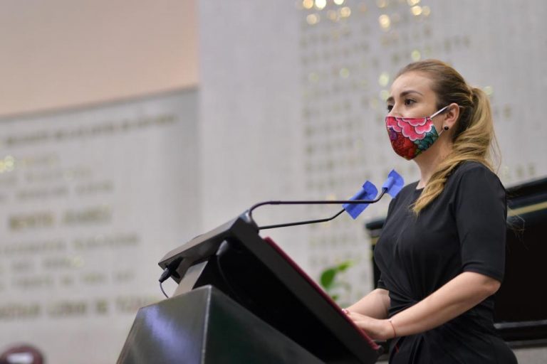PIDE CONGRESO A LA SEV CREAR MECANISMOS PARA DISMINUIR LOS COSTOS DE TITULACIÓN