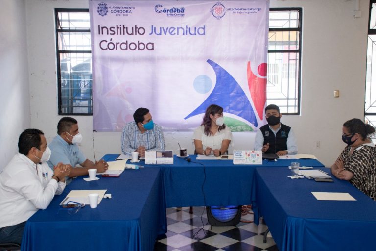 COORDINA ACCIONES A FAVOR DE LA JUVENTUD DE CÓRDOBA Y LA REGIÓN