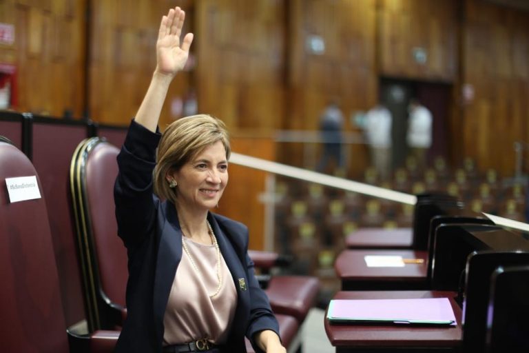 VERACRUZ FORTALECE ACCESO DE MUJERES A UNA VIDA LIBRE DE VIOLENCIA E IGUALDAD: ANA MIRIAM FERRÁEZ CENTENO