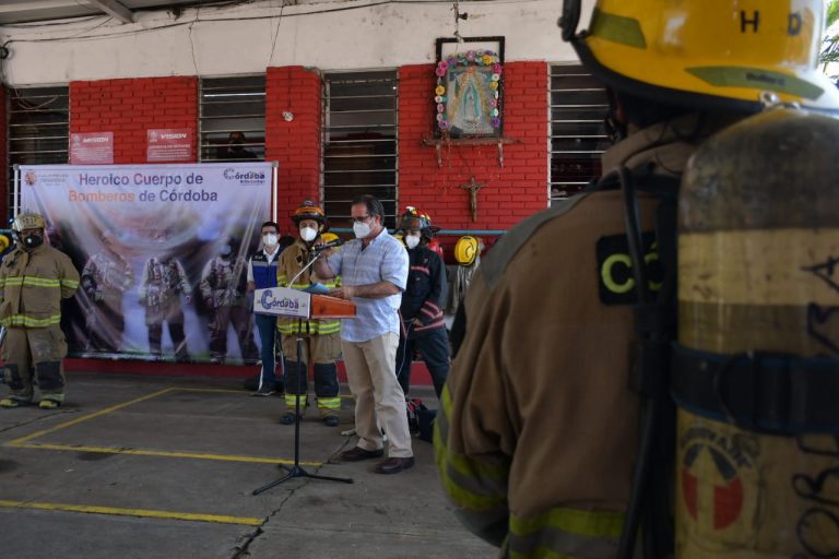 RECONOCE AYUNTAMIENTO DE CÓRDOBA LABOR DEL H. CUERPO DE BOMBEROS