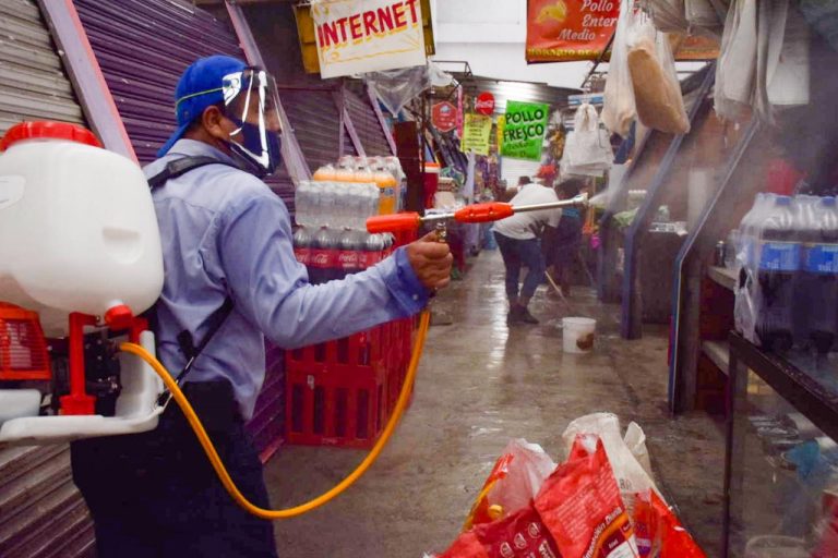 AVANZA AYUNTAMIENTO DE CÓRDOBA EN SANITIZACIÓN DE MERCADOS MUNICIPALES