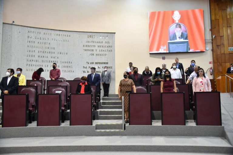 AUTORIZA CONGRESO A SAN ANDRÉS TUXTLA CELEBRAR CONTRATO PARA ALUMBRADO PÚBLICO