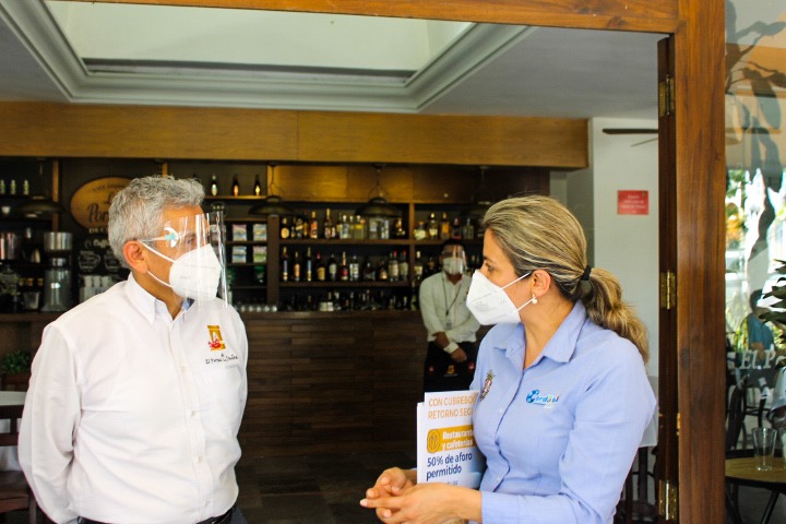 VERIFICA AYUNTAMIENTO DE CÓRDOBA APLICACIÓN DE MEDIDAS DE SEGURIDAD SANITARIA EN ESTABLECIMIENTOS TURÍSTICOS Y COMERCIALES