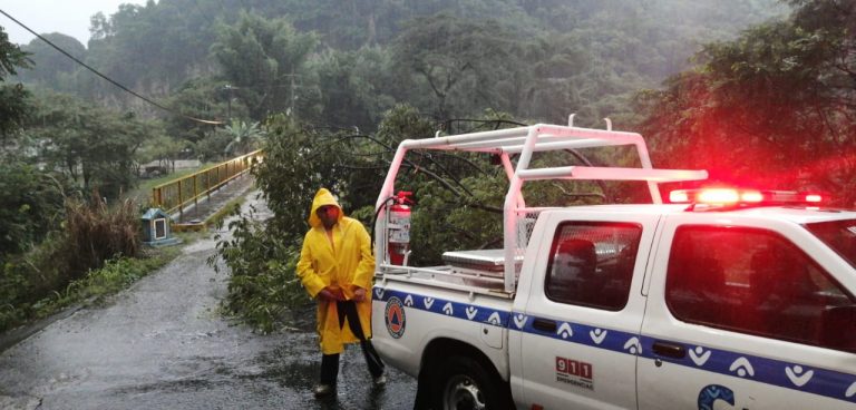 UMPC CÓRDOBA ATIENDE DIVERSAS AFECTACIONES POR LLUVIA