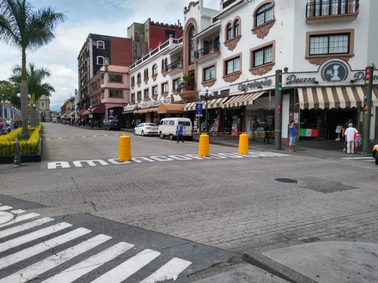 SE IMPLEMENTA CIERRE TEMPORAL EN EL PRIMER CUADRO PARA EVITAR AGLOMERACIONES POR FIESTA PATRIA