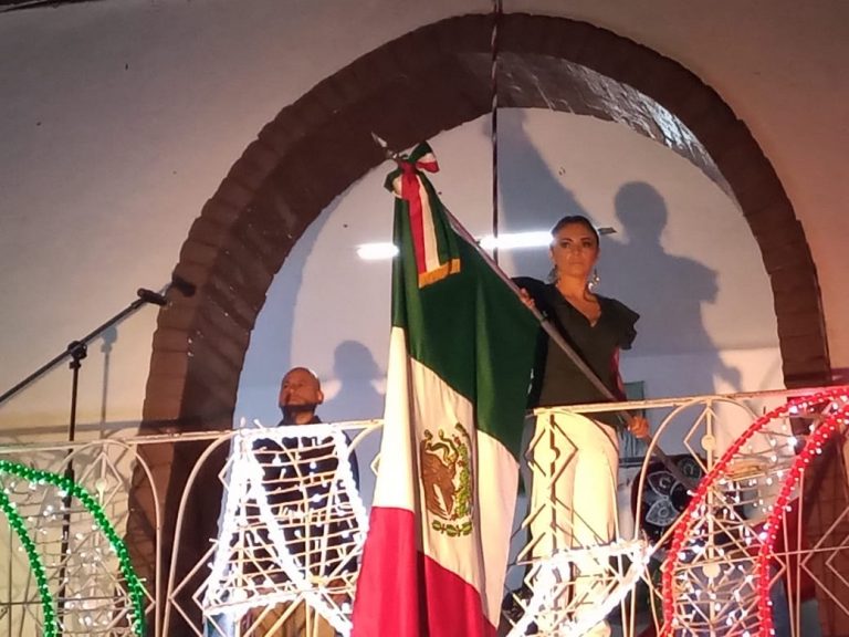 TRANSMITEN CEREMONIA DEL GRITO DE INDEPENDENCIA
