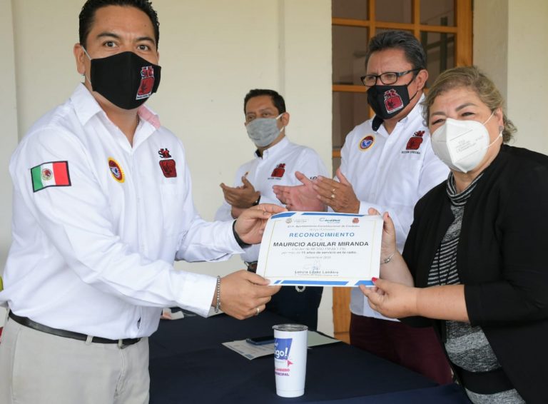 AYUNTAMIENTO DE CÓRDOBA RECONOCE A LAS Y LOS TRABAJADORES DE LA RADIO