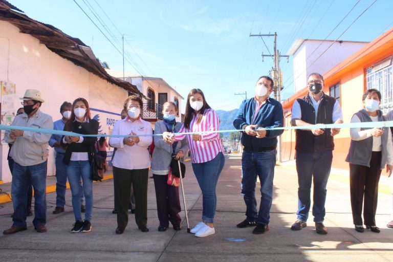 INAUGURAN CALLE 6 EN EL CENTRO DE HUATUSCO