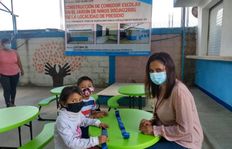 ENTREGAN COMEDOR ESCOLAR EN PREESCOLAR DE PRESIDIO