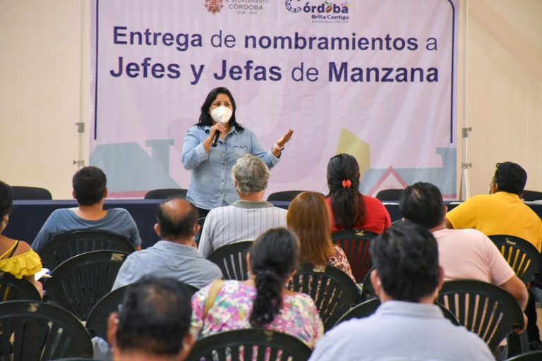 CAPACITAN A JEFES Y JEFAS DE MANZANA DE CÓRDOBA PARA MEJORAR ATENCIÓN VECINAL