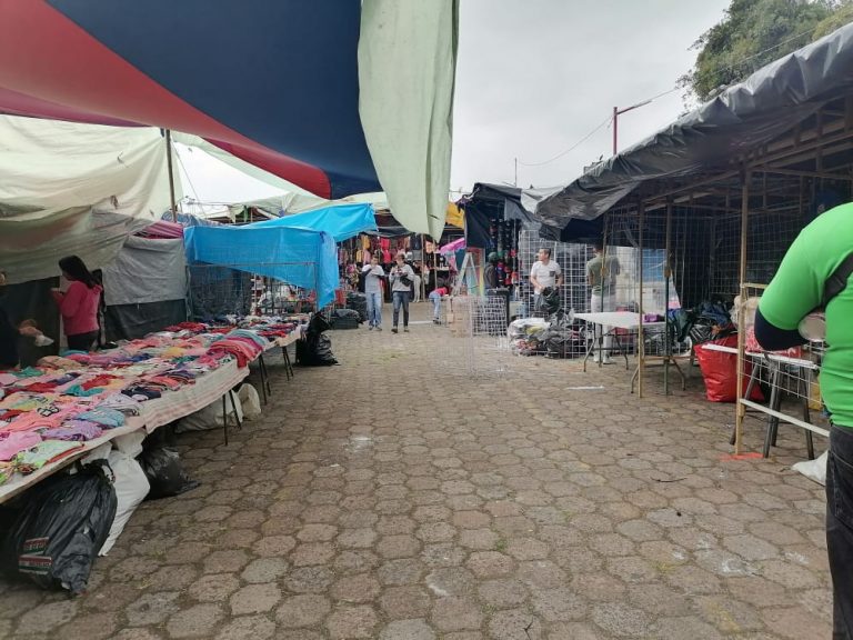TIANGUIS DEL JUGUETE EN LA EXPLANADA ZAPATA