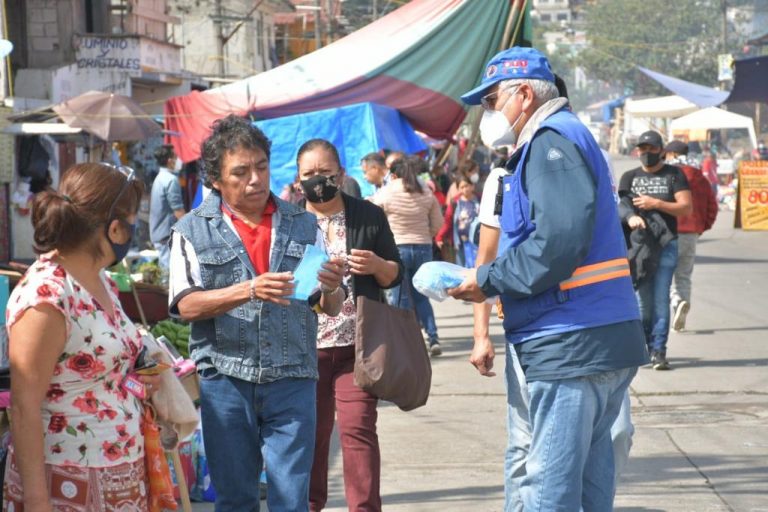AUTORIDADES MUNICIPALES REFUERZAN MEDIDAS SANITARIAS EN TIANGUIS Y TAXIS DE CÓRDOBA