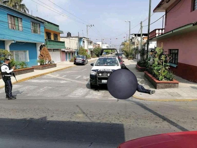 ATACAN A ELEMENTOS DE LA POLICÍA ESTATAL