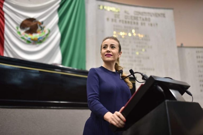 DEBEMOS TRABAJAR POR NOVIAZGOS LIBRES DE VIOLENCIA: NORA LAGUNES