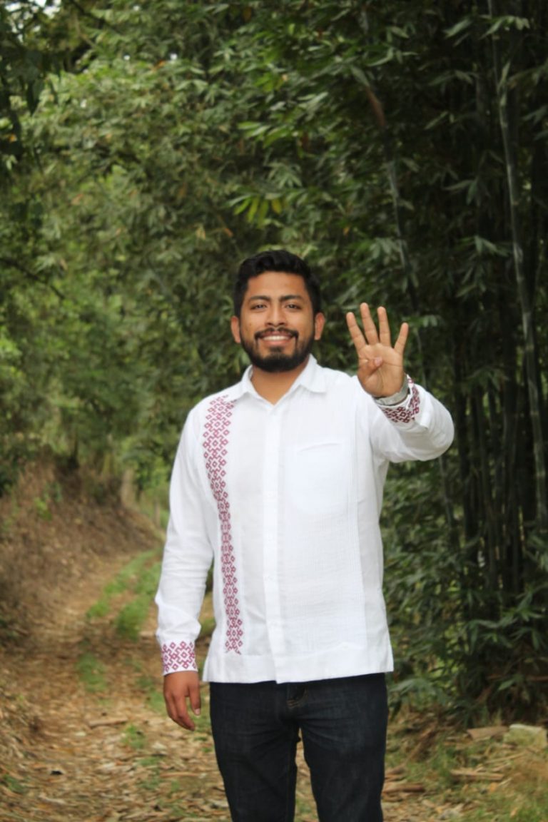 RENUNCIA ALEJANDRO PORRAS A SU CARGO EN LA SEV