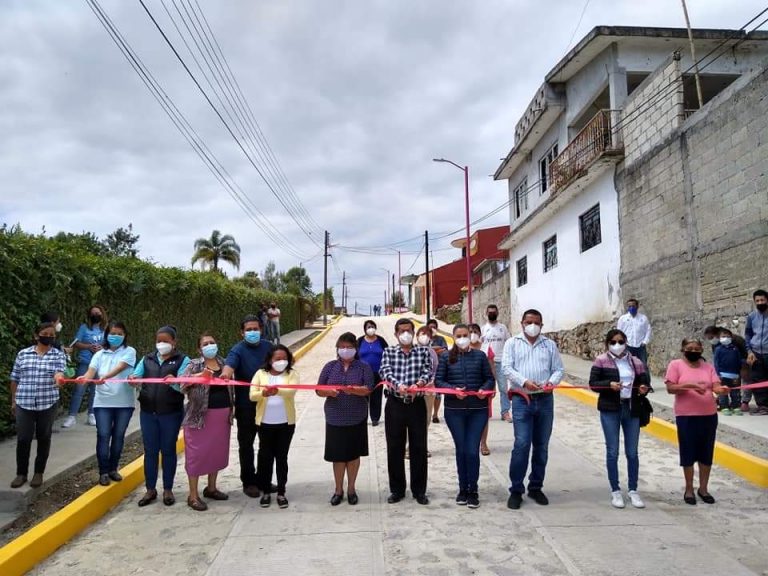 CONTINÚAN LAS OBRAS DE URBANIZACIÓN EN LA COLONIA CENTENARIO DE HUATUSCO