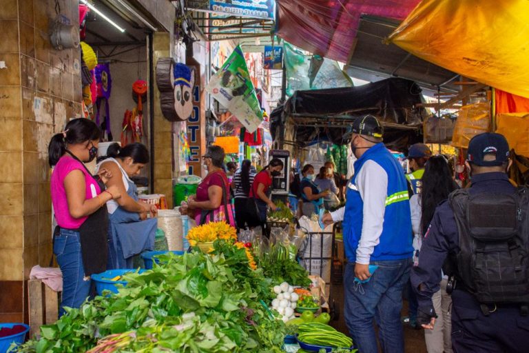 MANTENDRÁN AUTORIDADES MUNICIPALES APLICACIÓN DE PROTOCOLOS SANITARIOS ANTE EL COVID19 EN ZONAS DE ALTA AFLUENCIA CIUDADANA