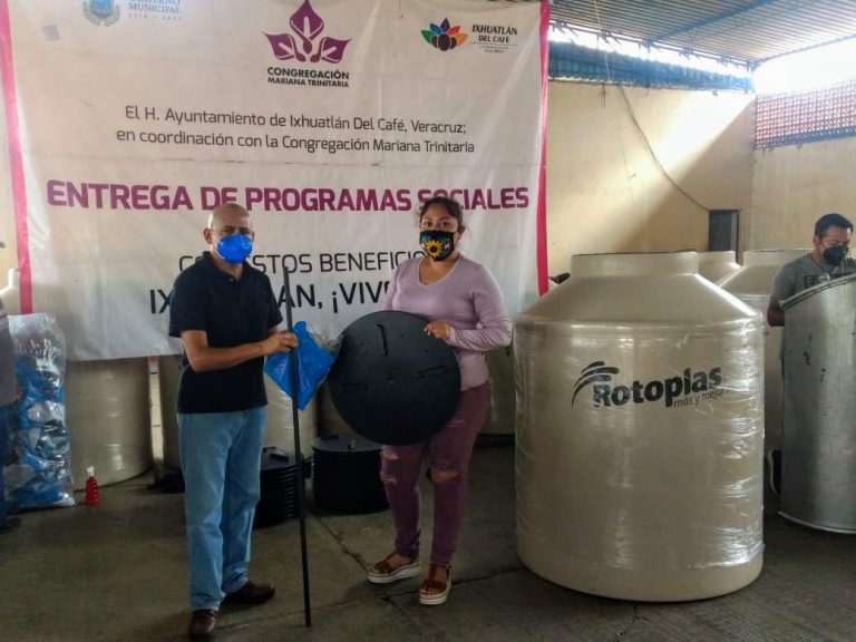 ENTREGAN ALMACENAMIENTOS DE AGUA