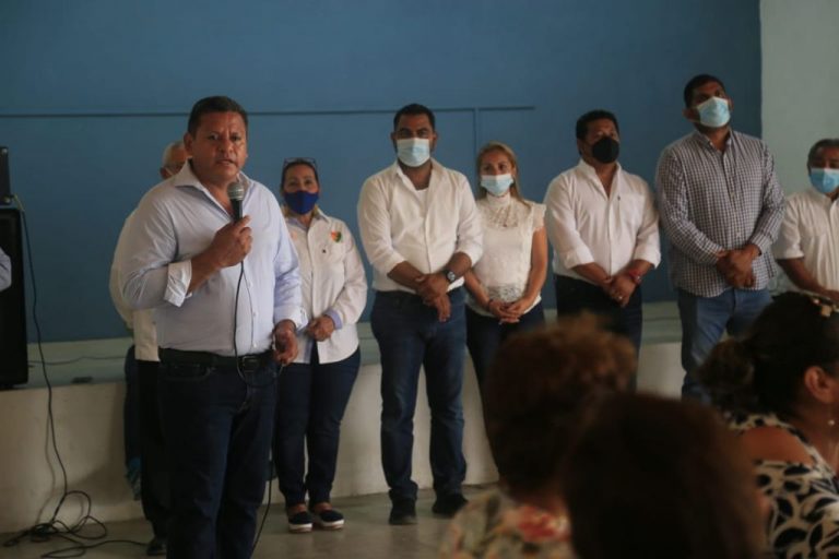 EL GOBIERNO AGRAVIA AL MAGISTERIO, AL PAGAR CON UMA: SANTIAGO MORALES