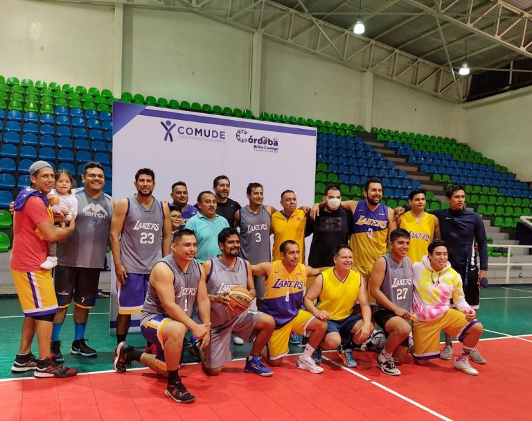 LAKERS A Y ERPLAN SE CORONAN CAMPEONES DEL TORNEO MUNICIPAL DE BASQUETBOL VARONIL DE CÓRDOBA