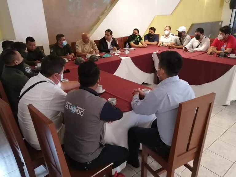 SOSTIENE CEAPP REUNIÓN CON PERIODISTAS Y FUERZA CIVIL EN HUATUSCO