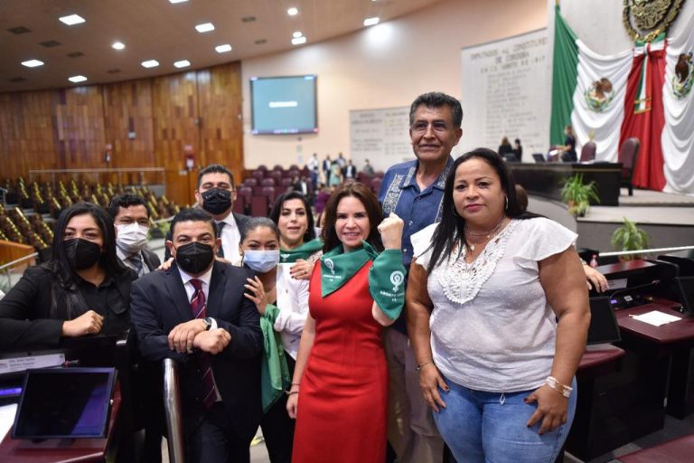 CONGRESO DE VERACRUZ APRUEBA EL ABORTO ANTES DE LOS TRES MESES DE EMBARAZO