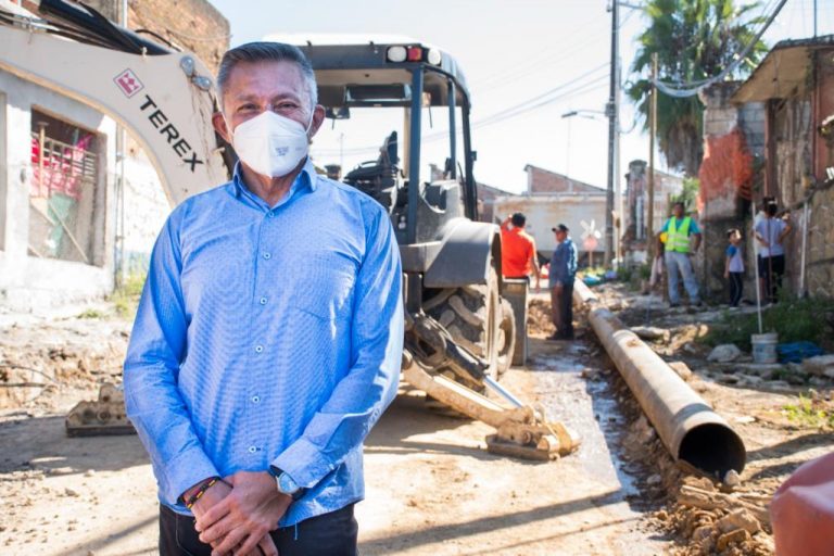VECINOS DEL PASO A DESNIVEL RECONOCEN AVANCE EN LA OBRA, LISTO INICIO DE SIGUIENTE ETAPA