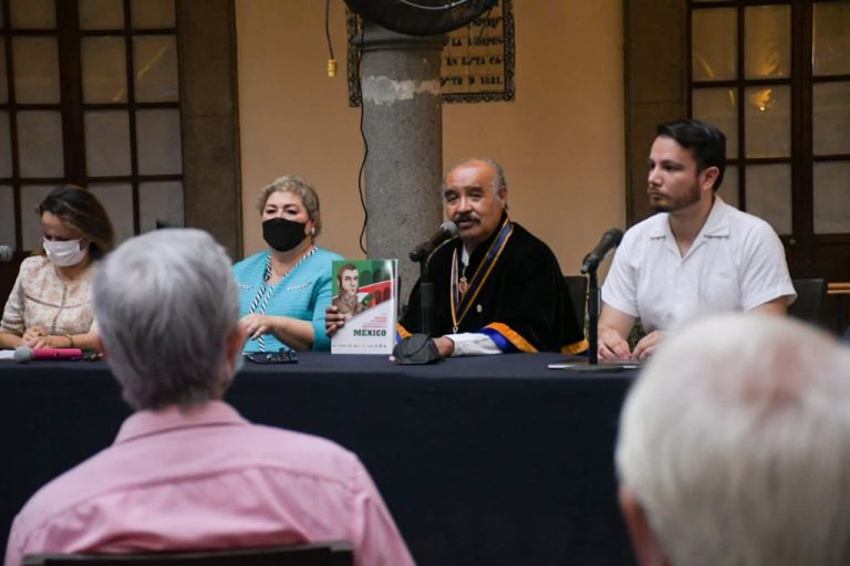 PRESENTAN LIBRO LOS TRATADOS DE CÓRDOBA Y EL BICENTENARIO DE LA INDEPENDENCIA DE MÉXICO