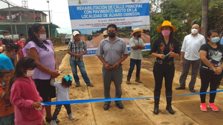 REHABILITAN ACCESO A ÁLVARO OBREGÓN