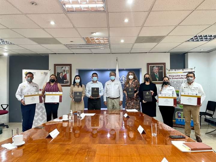 ENTREGAN PROGRAMA MUNICIPAL DE DESARROLLO URBANO