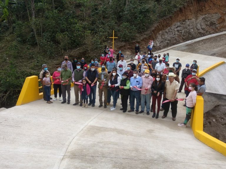 PUENTE EN EL TESMOLITO, UNA REALIDAD