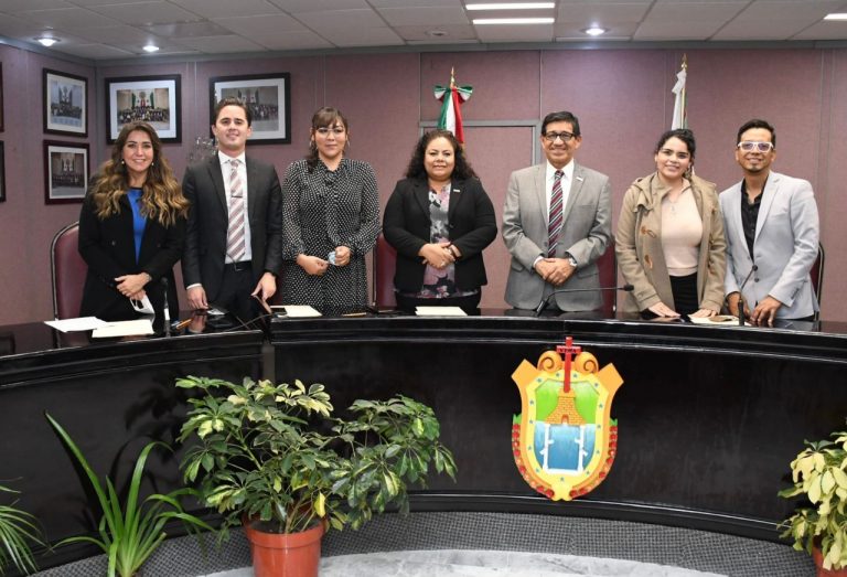 EMITE CONGRESO CONVOCATORIA PARA ENTREGA DE LA MEDALLA «ADOLFO RUÍZ CORTINES» 2021