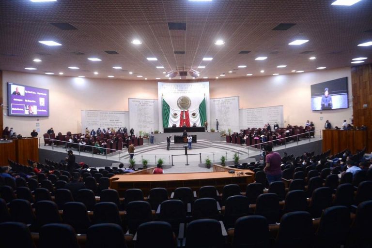 DA ENTRADA CONGRESO A SOLICITUDES DE LICENCIA DE REGIDORES