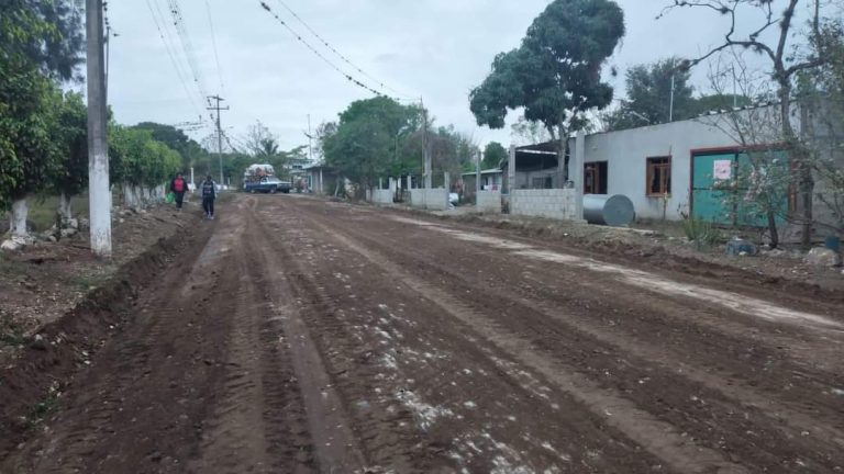 EN COMAPA SE TRABAJA COORDINADAMENTE CON LA CIUDADANÍA PARA MEJORAR LAS CALLES