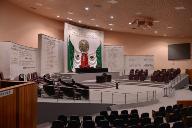 NOMBRAN A REPRESENTANTES DEL CONGRESO ANTE JUNTAS MUNICIPALES ELECTORALES