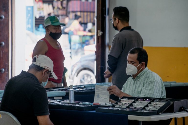 INICIA BRIGADA DE SALUD VISUAL