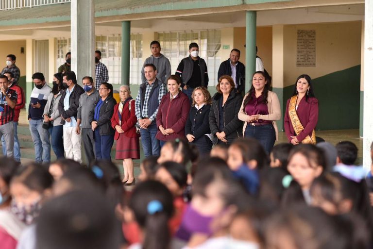 VISITAN DIPUTADOS FORTALEZA DE SAN CARLOS Y ESCUELAS EN PEROTE