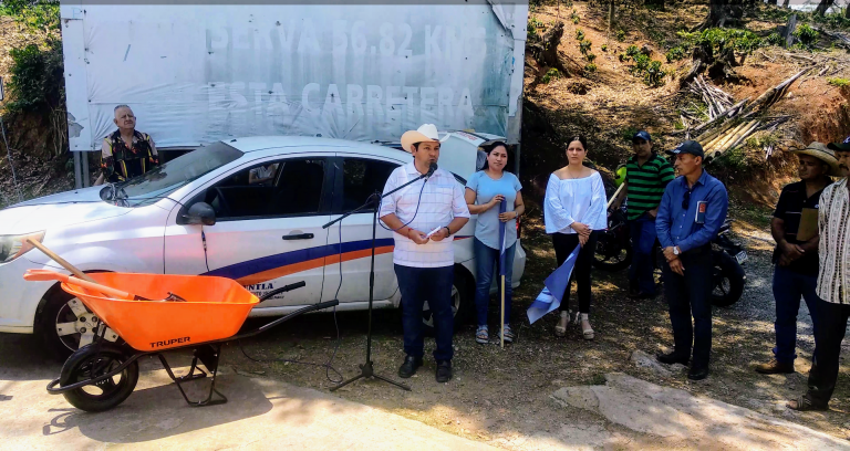 RAFAEL LÓPEZ DA BANDERAZO A DOS IMPORTANTES OBRAS PARA ZENTLA